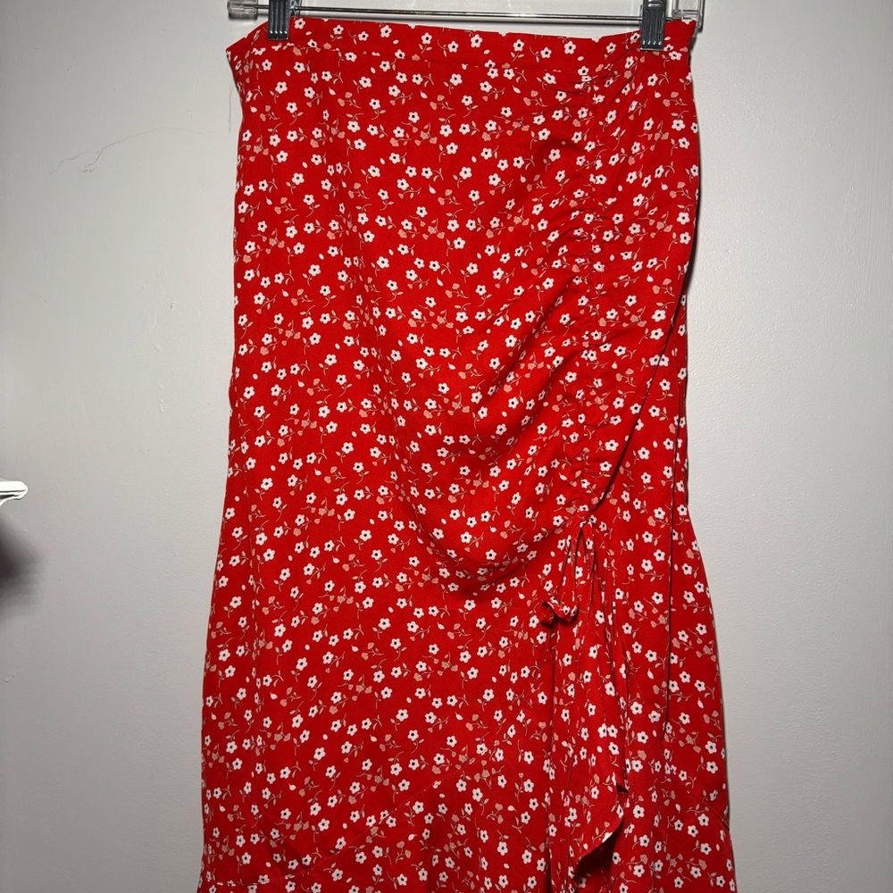Max Studio Red Floral Asymmetrical Skirt